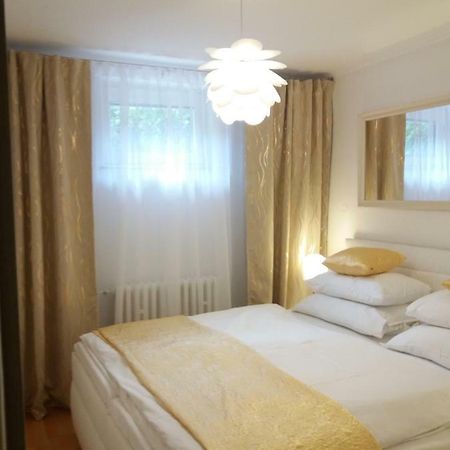 Apartman Amalia Banska Bystrica Ngoại thất bức ảnh