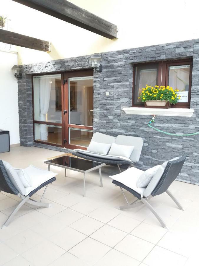 Apartman Amalia Banska Bystrica Ngoại thất bức ảnh